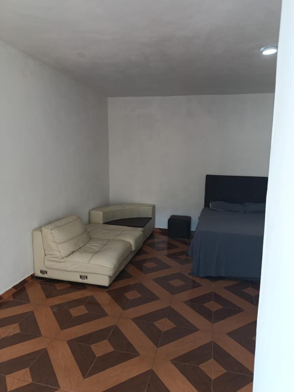 Bchome Hostal بوكا شيكا المظهر الخارجي الصورة